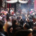 媽祖聖誕日 大甲鎮瀾宮出現人潮祭拜媽祖